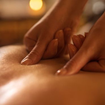 Relaxing body massage at home